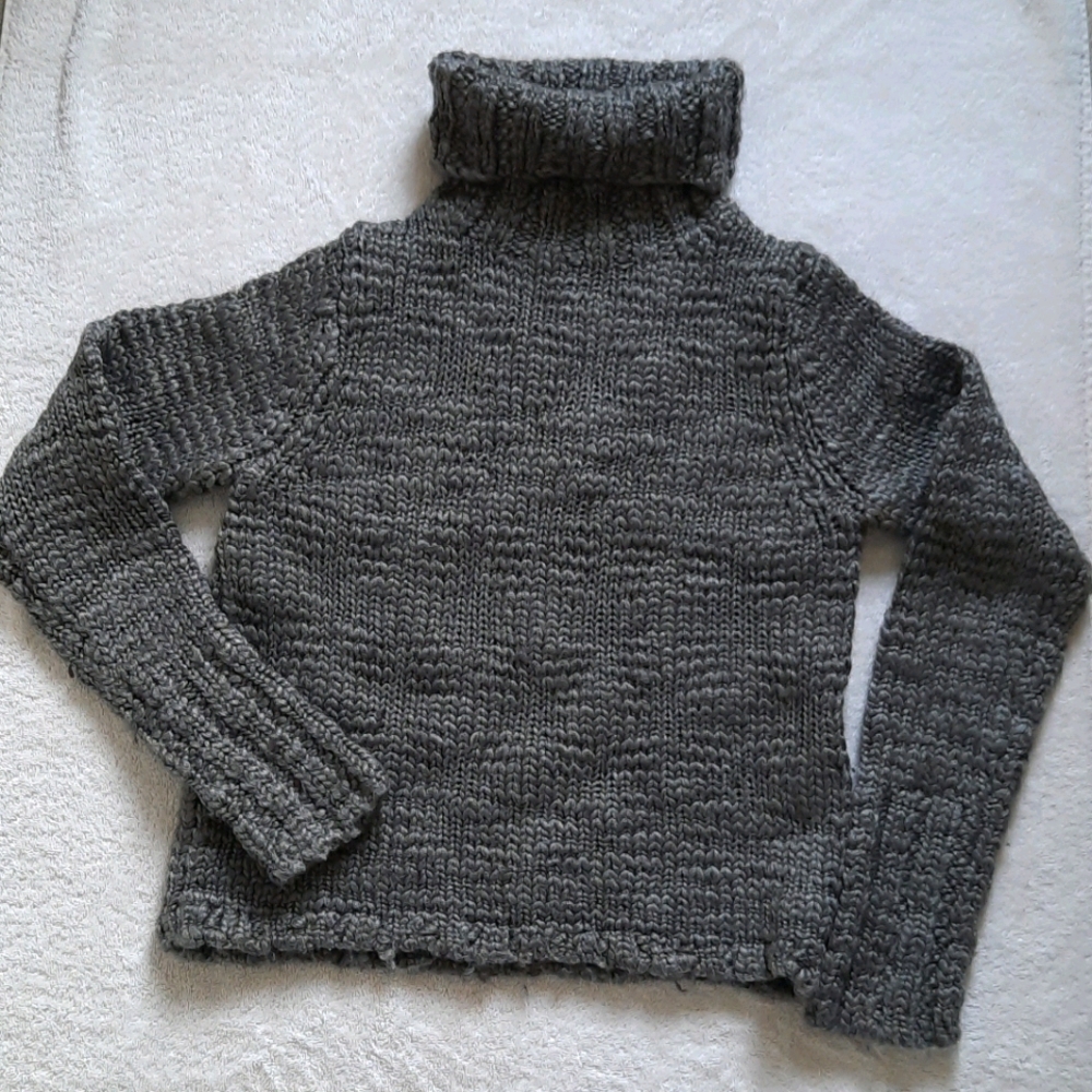 Gap Turtleneck sweater